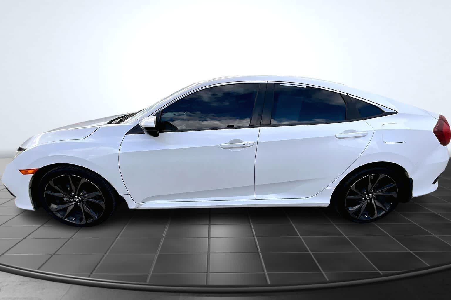 Thumbnail: 2019 Honda Civic - 3