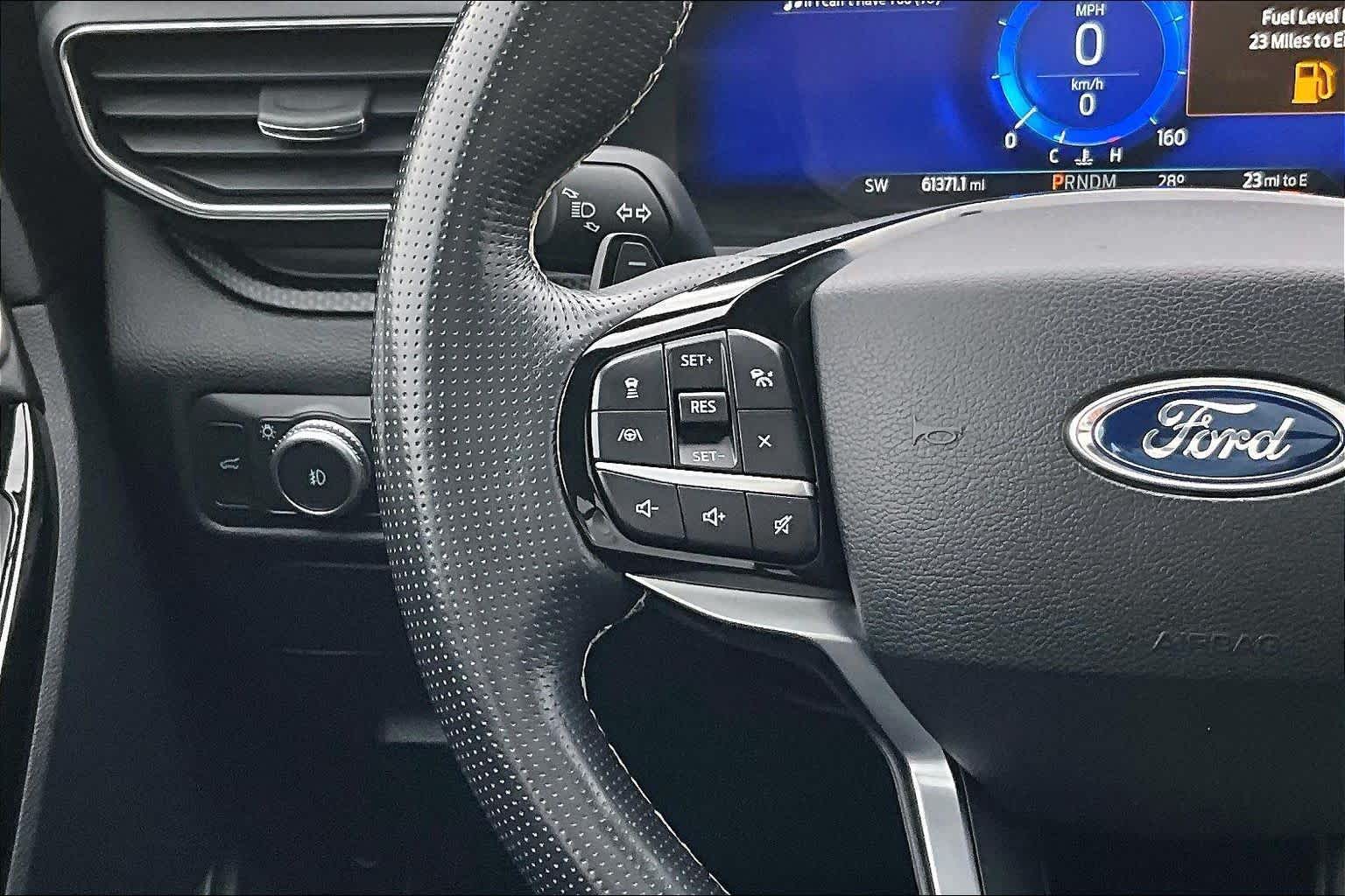 Thumbnail: 2021 Ford Explorer - 24