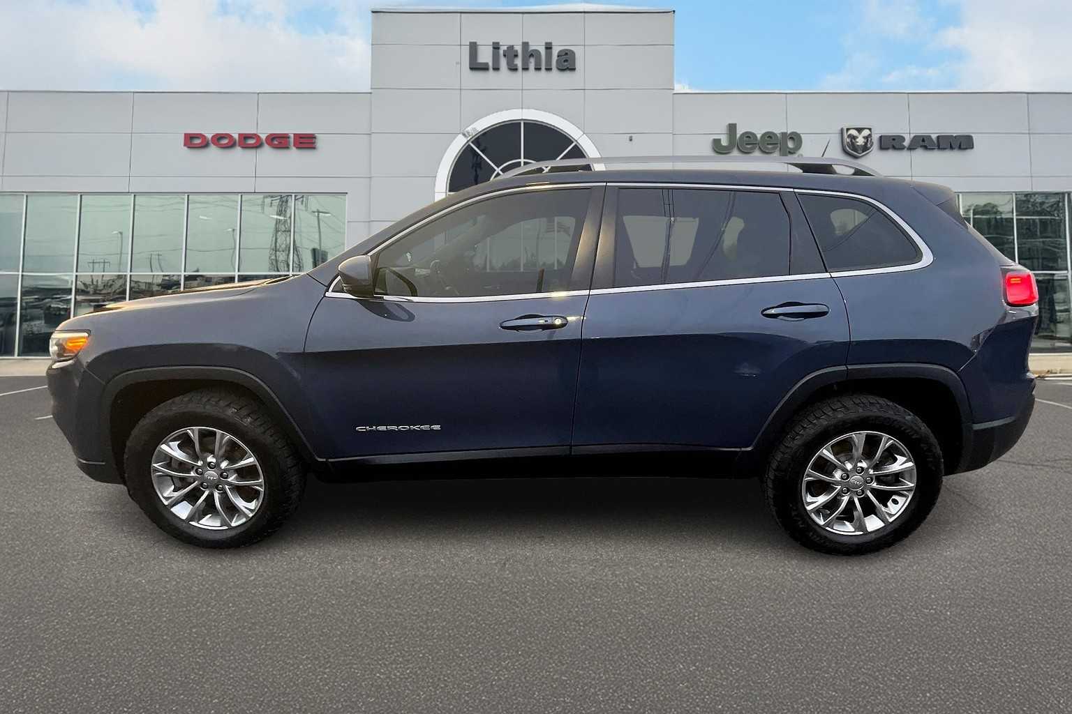 2019 Jeep Cherokee Latitude photo 3