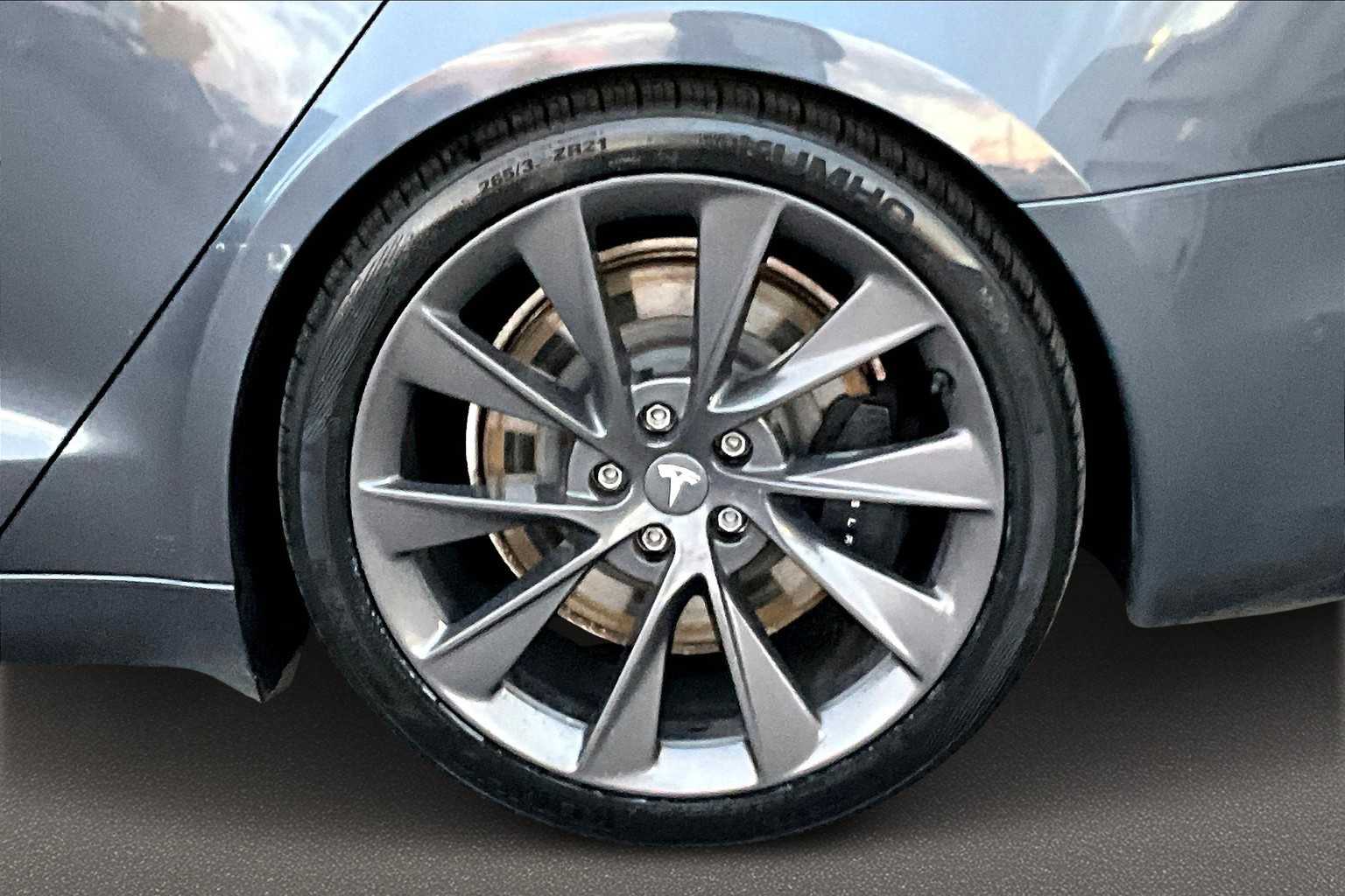 Thumbnail: 2022 Tesla Model S - 36