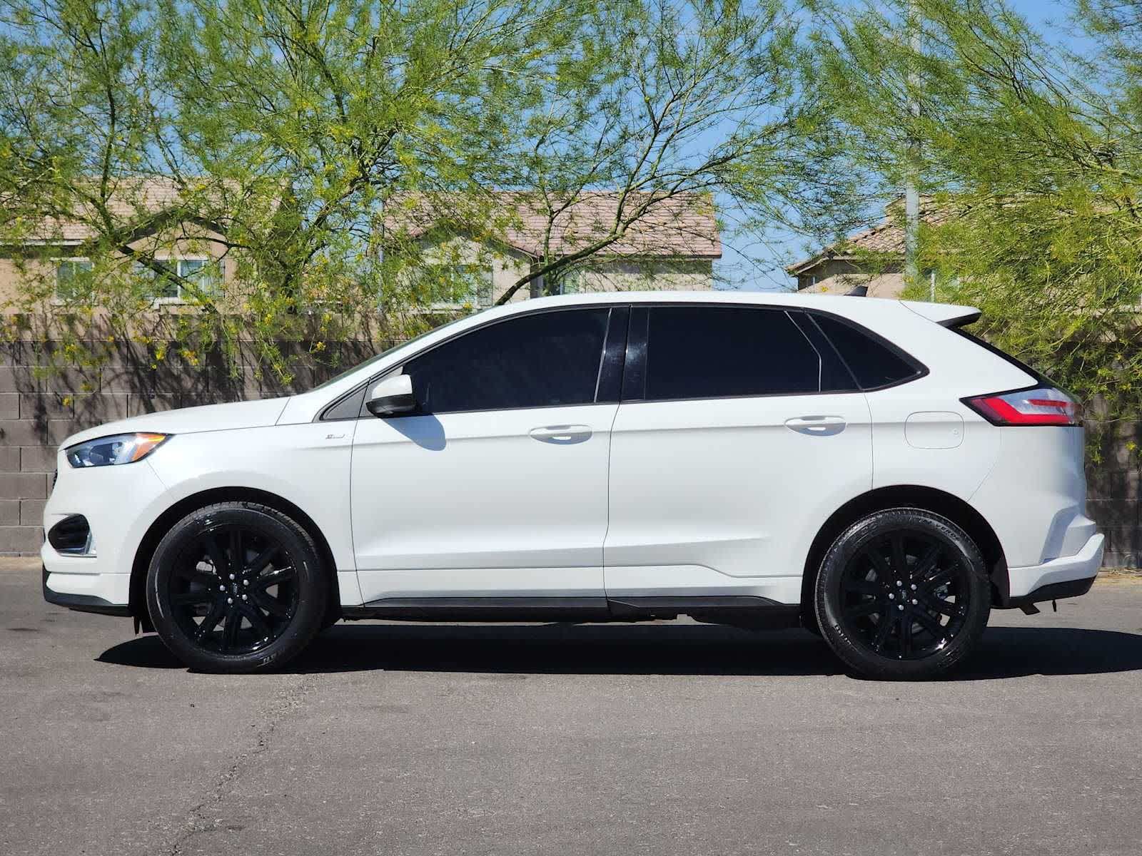 Thumbnail: 2022 Ford Edge - 5