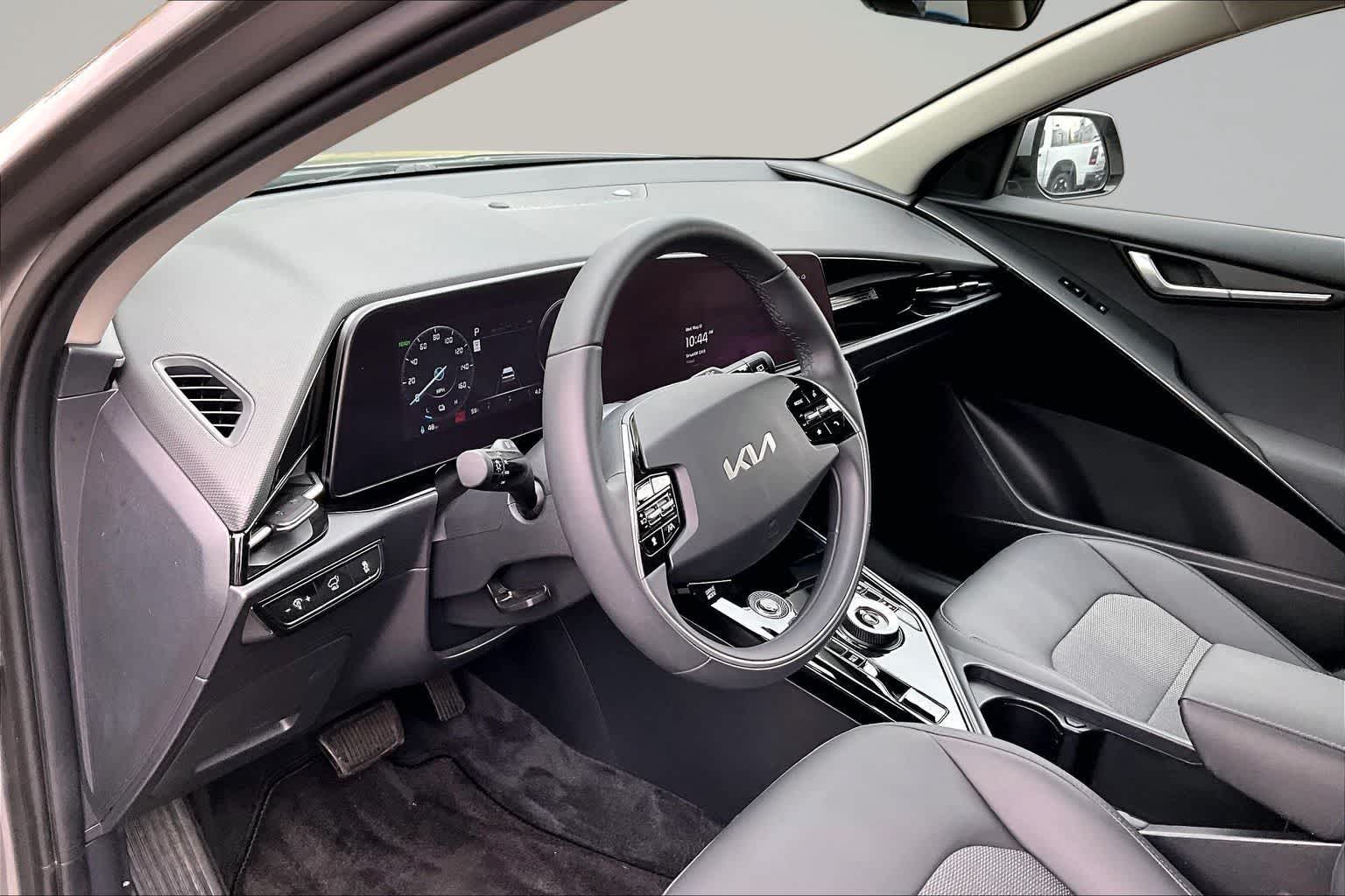 Thumbnail: 2024 Kia Niro - 2