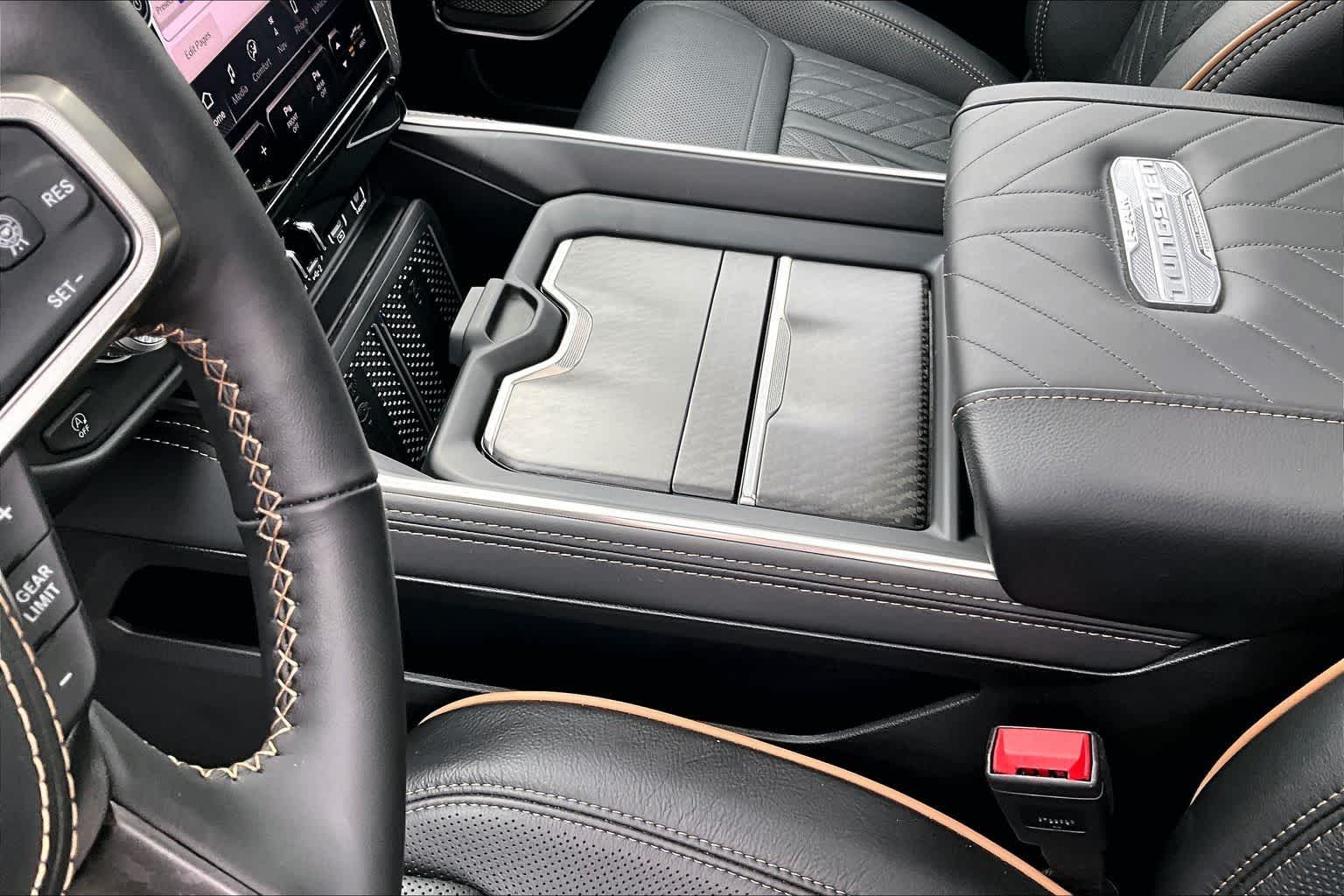 Thumbnail: 2026 RAM 1500 - 17