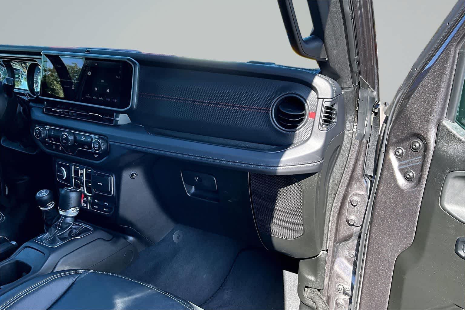 Thumbnail: 2025 Jeep Wrangler - 23