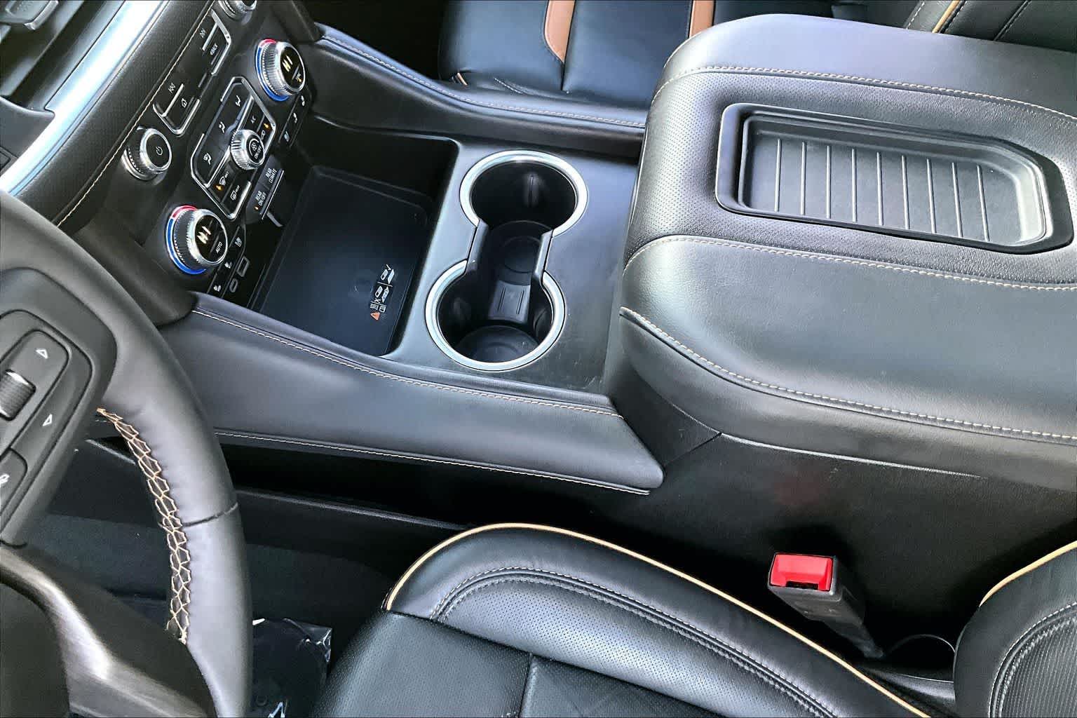 Thumbnail: 2024 GMC Yukon - 17