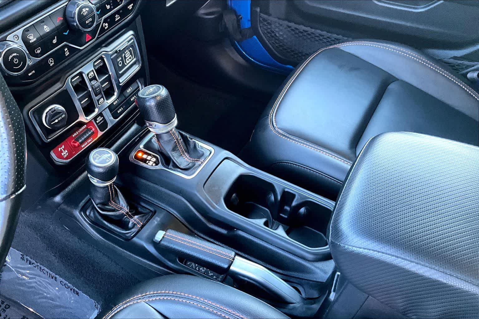 Thumbnail: 2022 Jeep Gladiator - 17