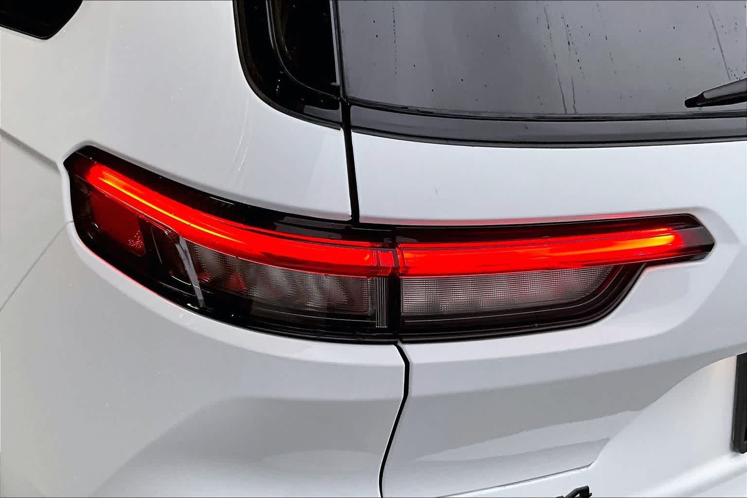 Thumbnail: 2023 Jeep Grand Cherokee L - 19