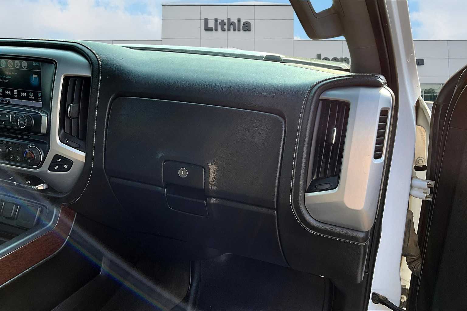 Thumbnail: 2018 GMC Sierra 2500 - 24