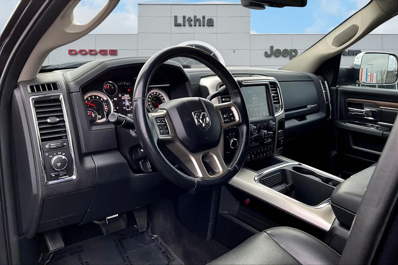 2017 Ram 2500 Laramie photo 2