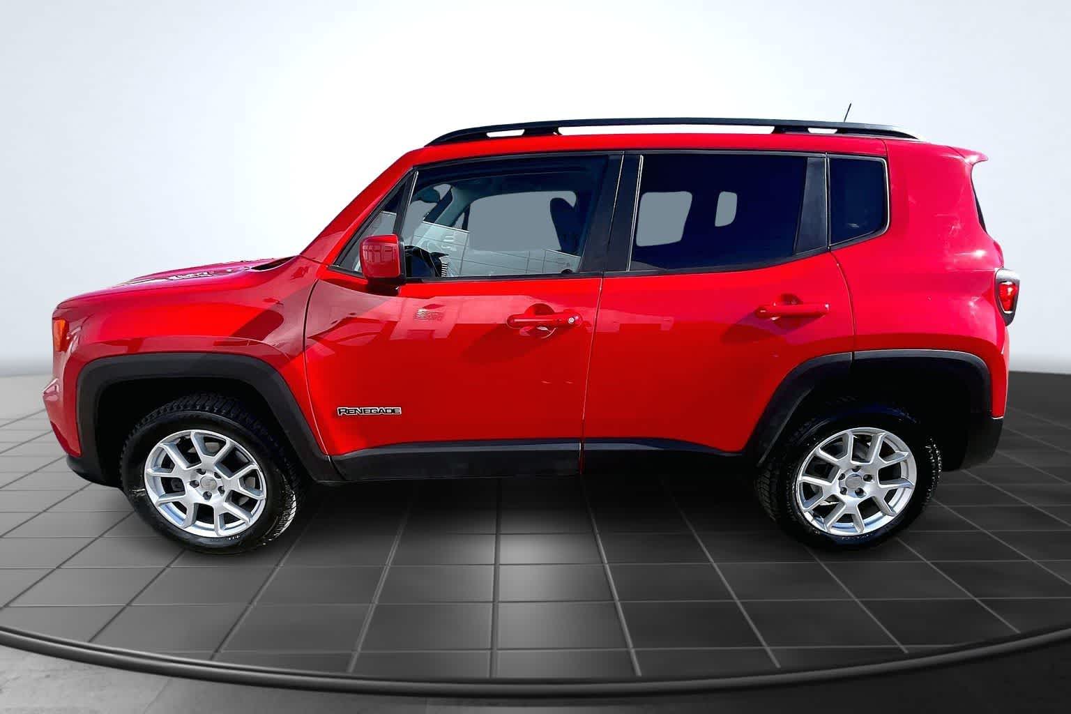 Thumbnail: 2021 Jeep Renegade - 3