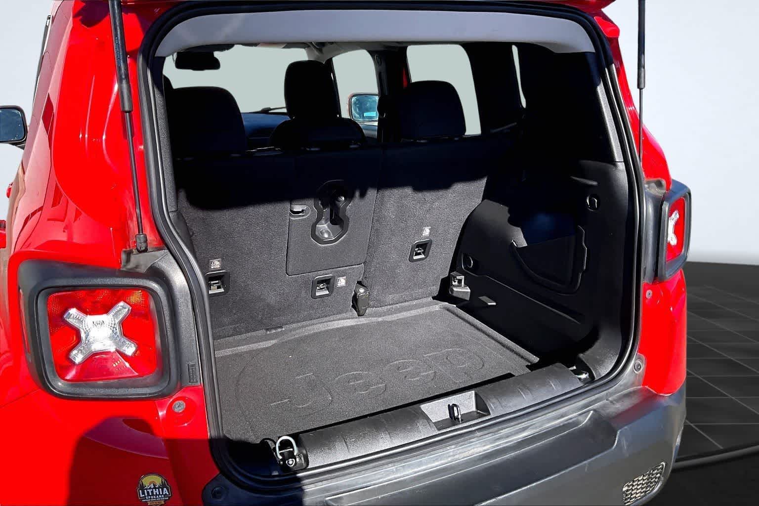 Thumbnail: 2021 Jeep Renegade - 19