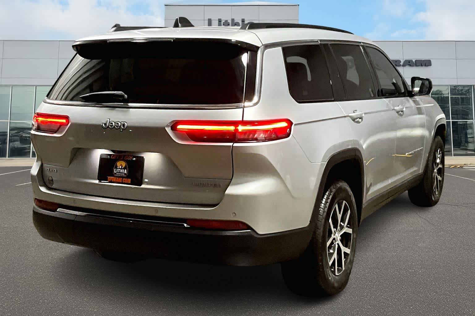 Thumbnail: 2024 Jeep Grand Cherokee L - 23