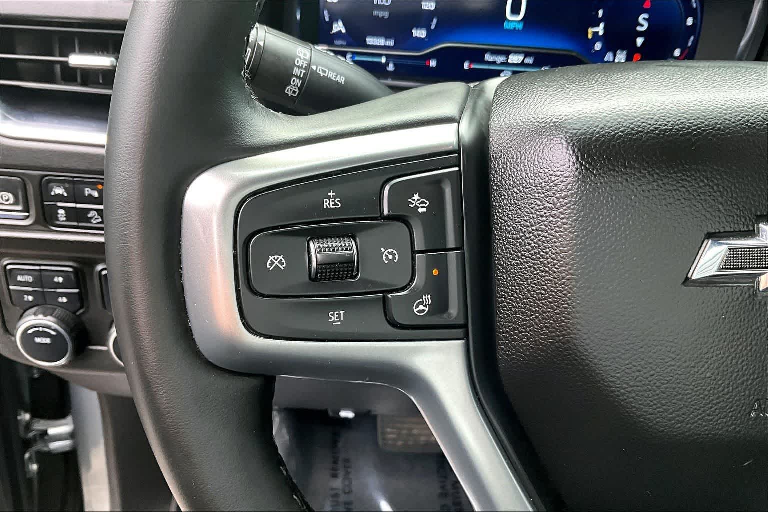 Thumbnail: 2024 Chevrolet Tahoe - 25