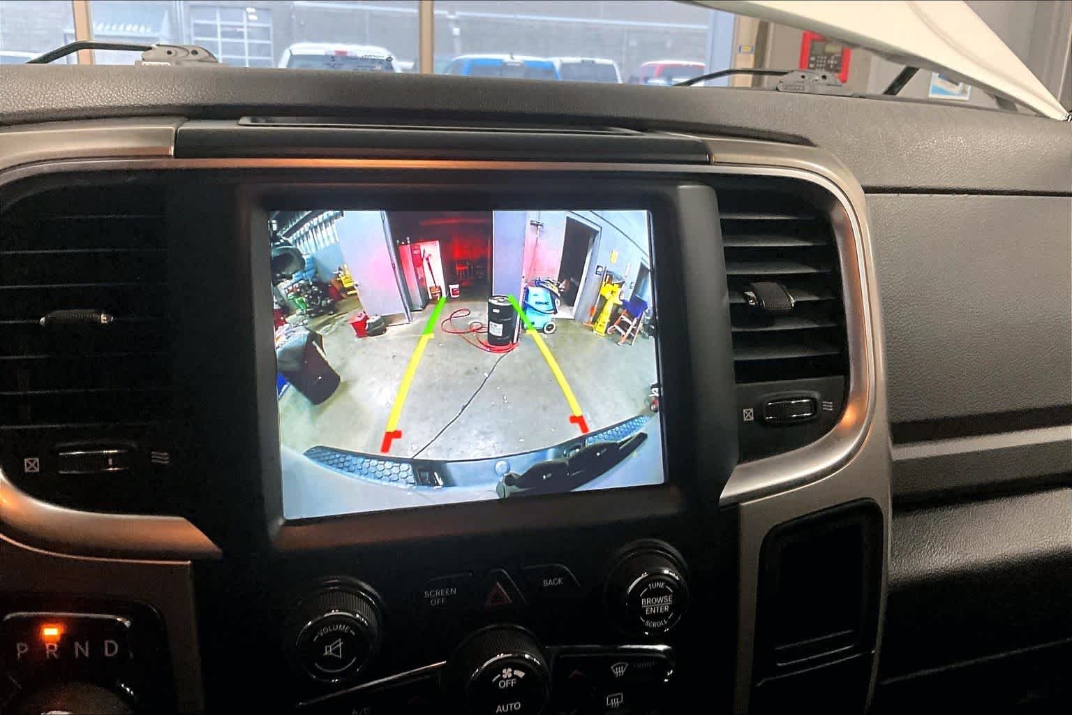 Thumbnail: 2020 RAM 1500 Classic - 27