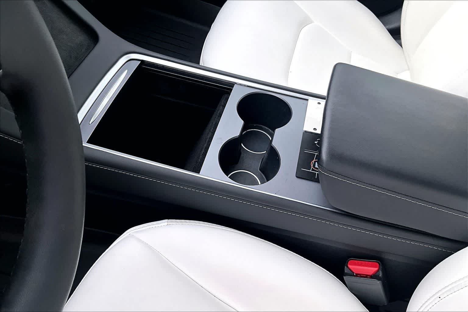 Thumbnail: 2023 Tesla Model 3 - 17