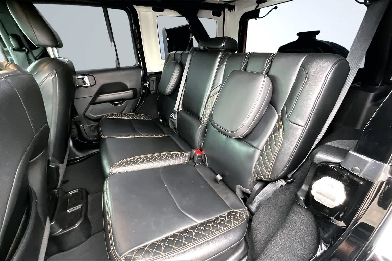 Thumbnail: 2022 Jeep Wrangler - 13