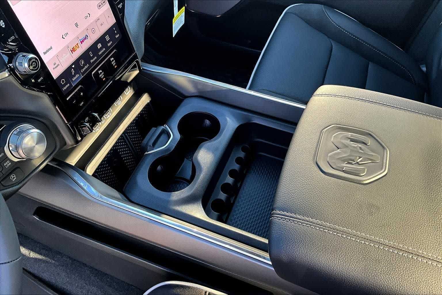 Thumbnail: 2026 RAM 1500 - 18