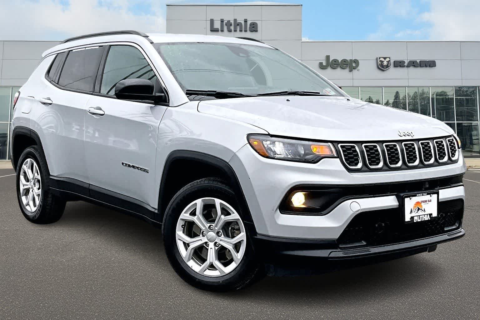 Thumbnail: 2024 Jeep Compass - 22