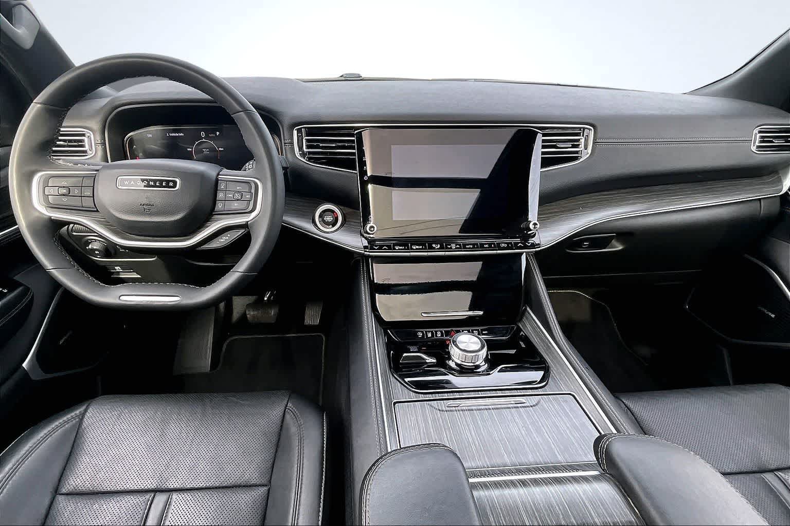 Thumbnail: 2023 Jeep Wagoneer - 10