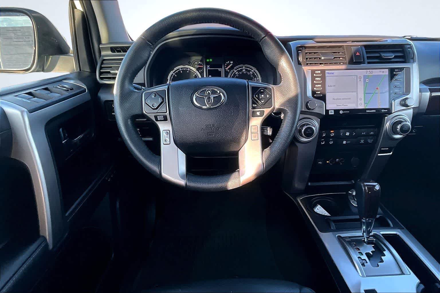 Thumbnail: 2021 Toyota 4Runner - 15