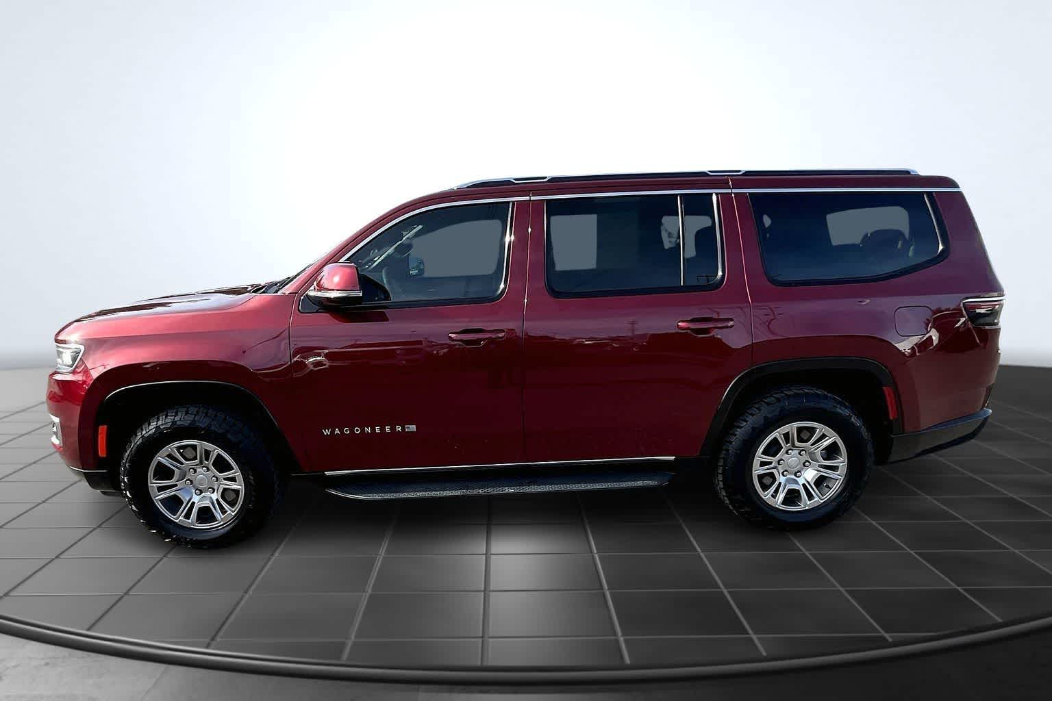 Thumbnail: 2022 Jeep Wagoneer - 3