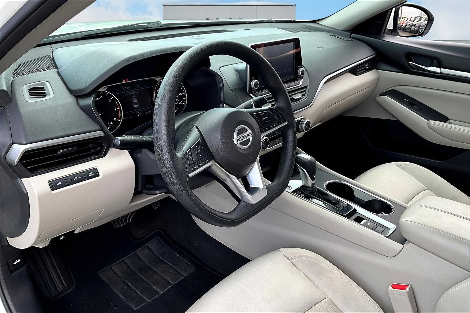 Used 2022 Nissan Altima SV with VIN 1N4BL4DW2NN336562 for sale in Spokane, WA