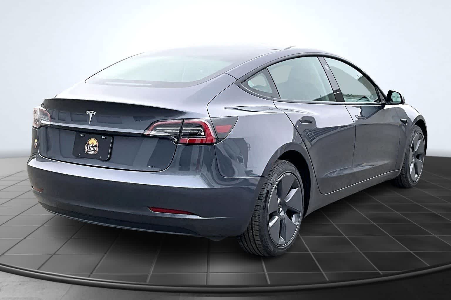 Thumbnail: 2023 Tesla Model 3 - 23