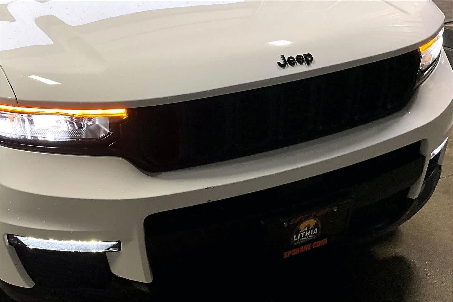 Thumbnail: 2023 Jeep Grand Cherokee L - 20