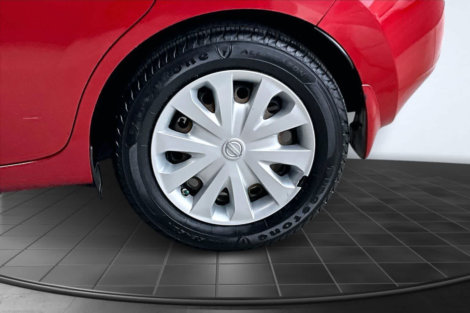 Thumbnail: 2015 Nissan Versa Note - 36