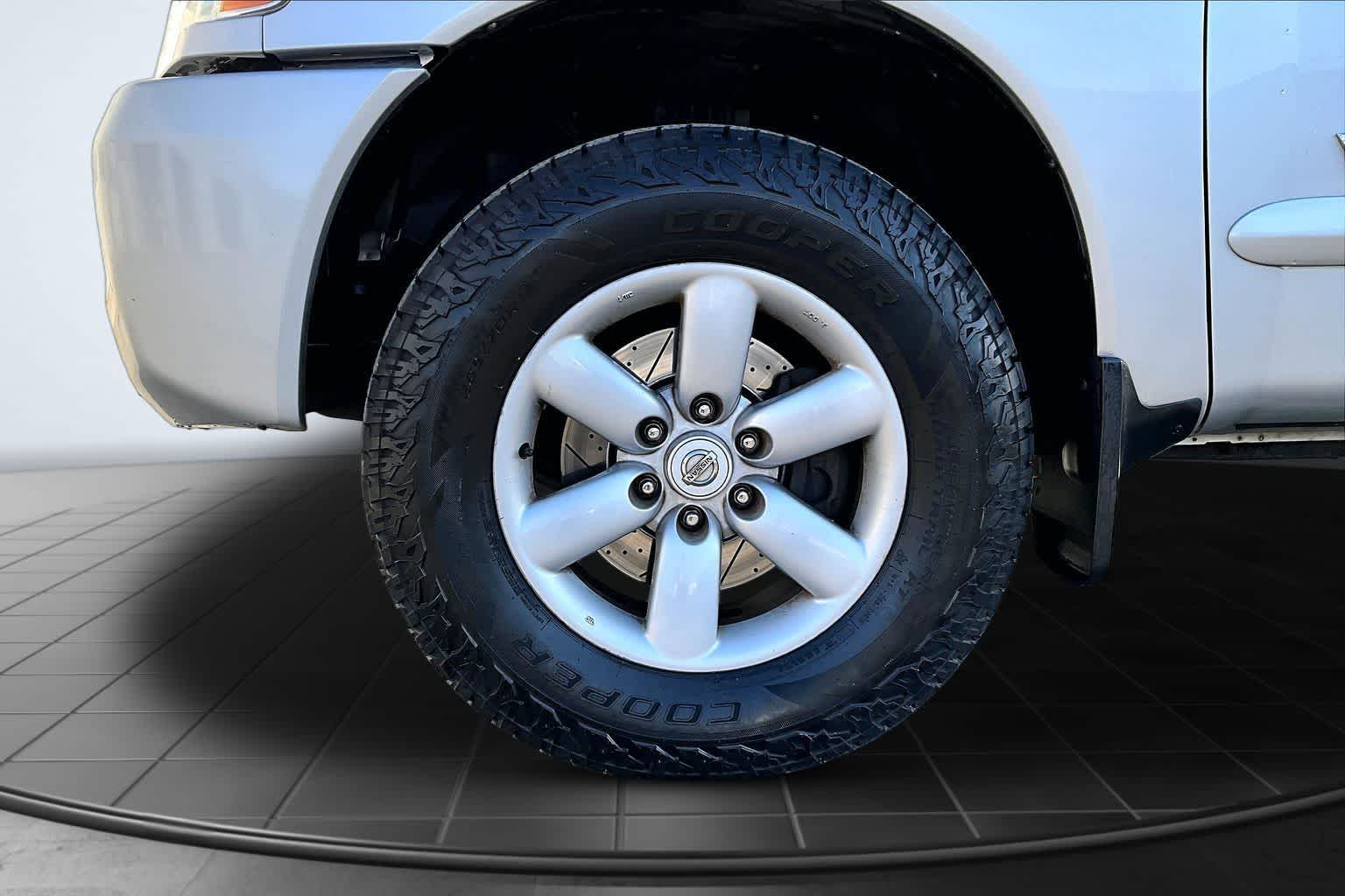 Thumbnail: 2012 Nissan Titan - 8