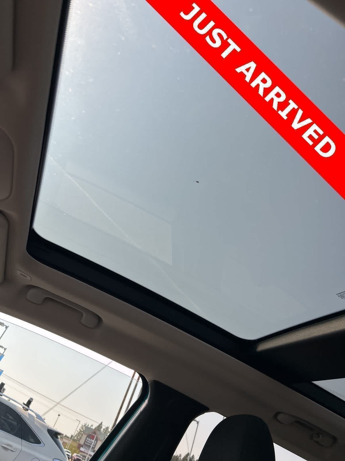 Thumbnail: 2021 Jeep Renegade - 7