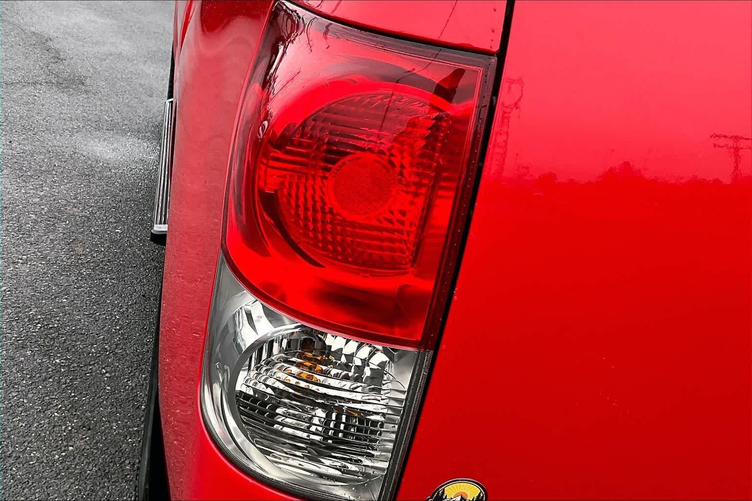 Thumbnail: 2008 Toyota Tundra - 32