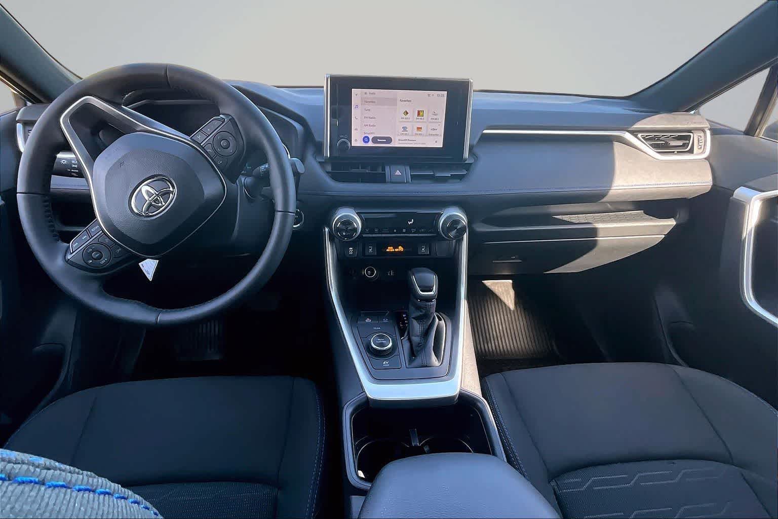 Thumbnail: 2025 Toyota RAV4 - 10