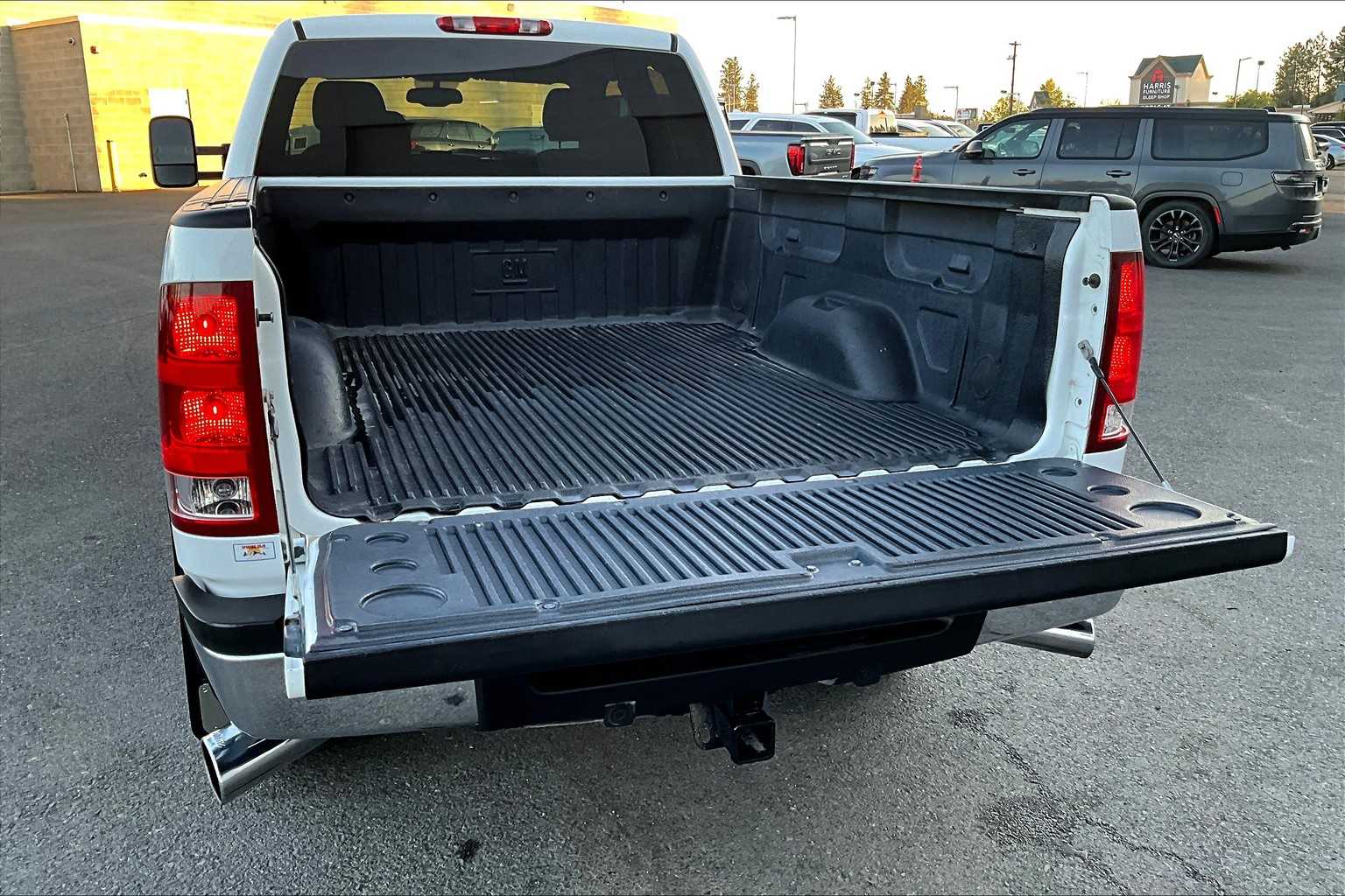 Thumbnail: 2009 GMC Sierra 2500 - 19