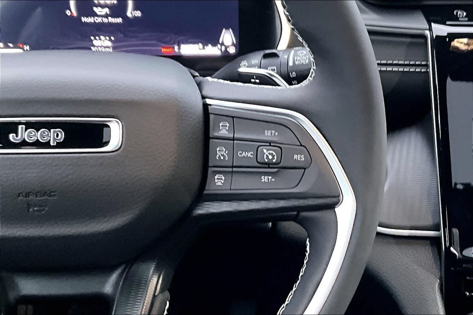 Thumbnail: 2025 Jeep Grand Cherokee L - 26