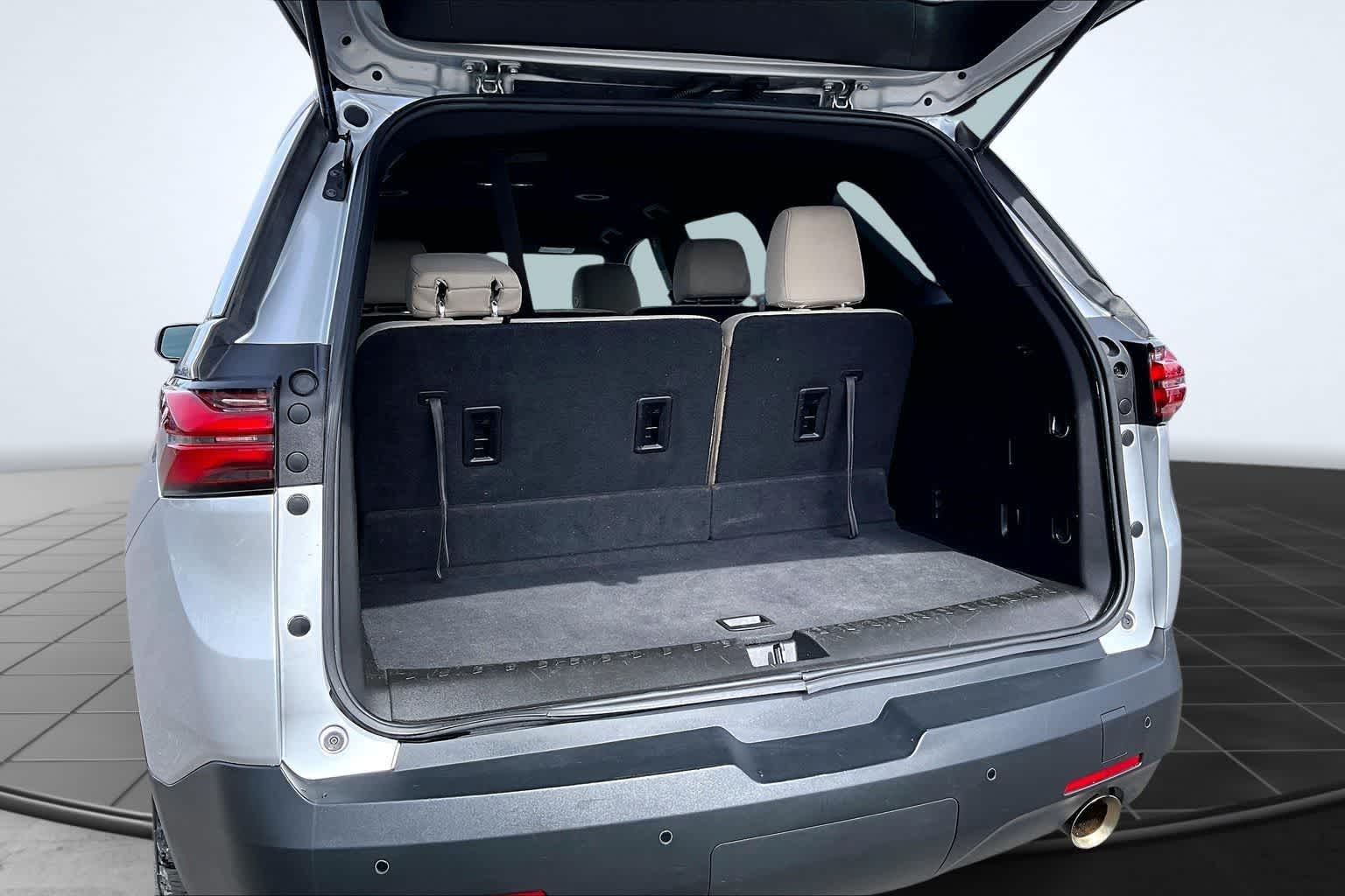 Thumbnail: 2022 Chevrolet Traverse - 19