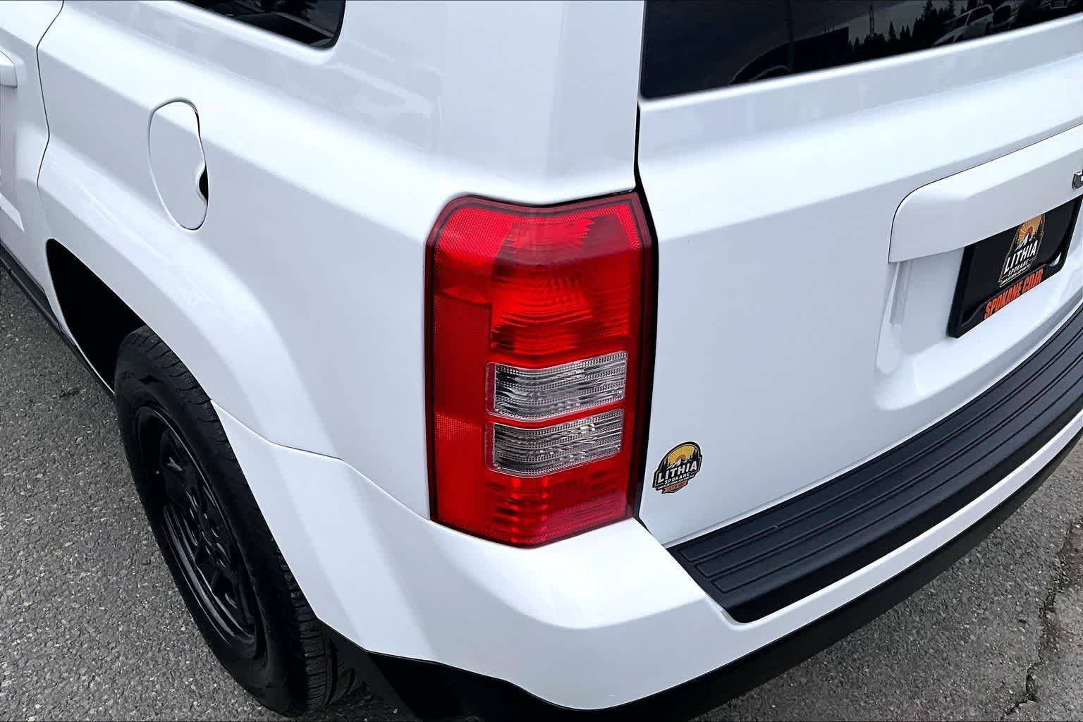 Thumbnail: 2016 Jeep Patriot - 32