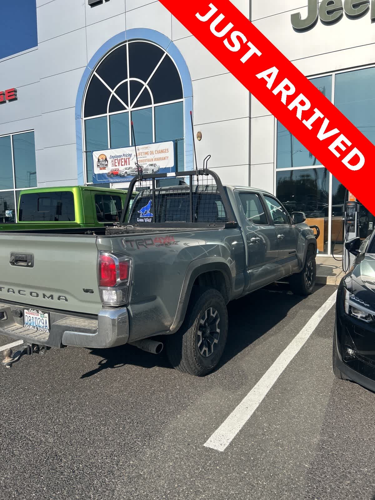 Thumbnail: 2023 Toyota Tacoma - 3