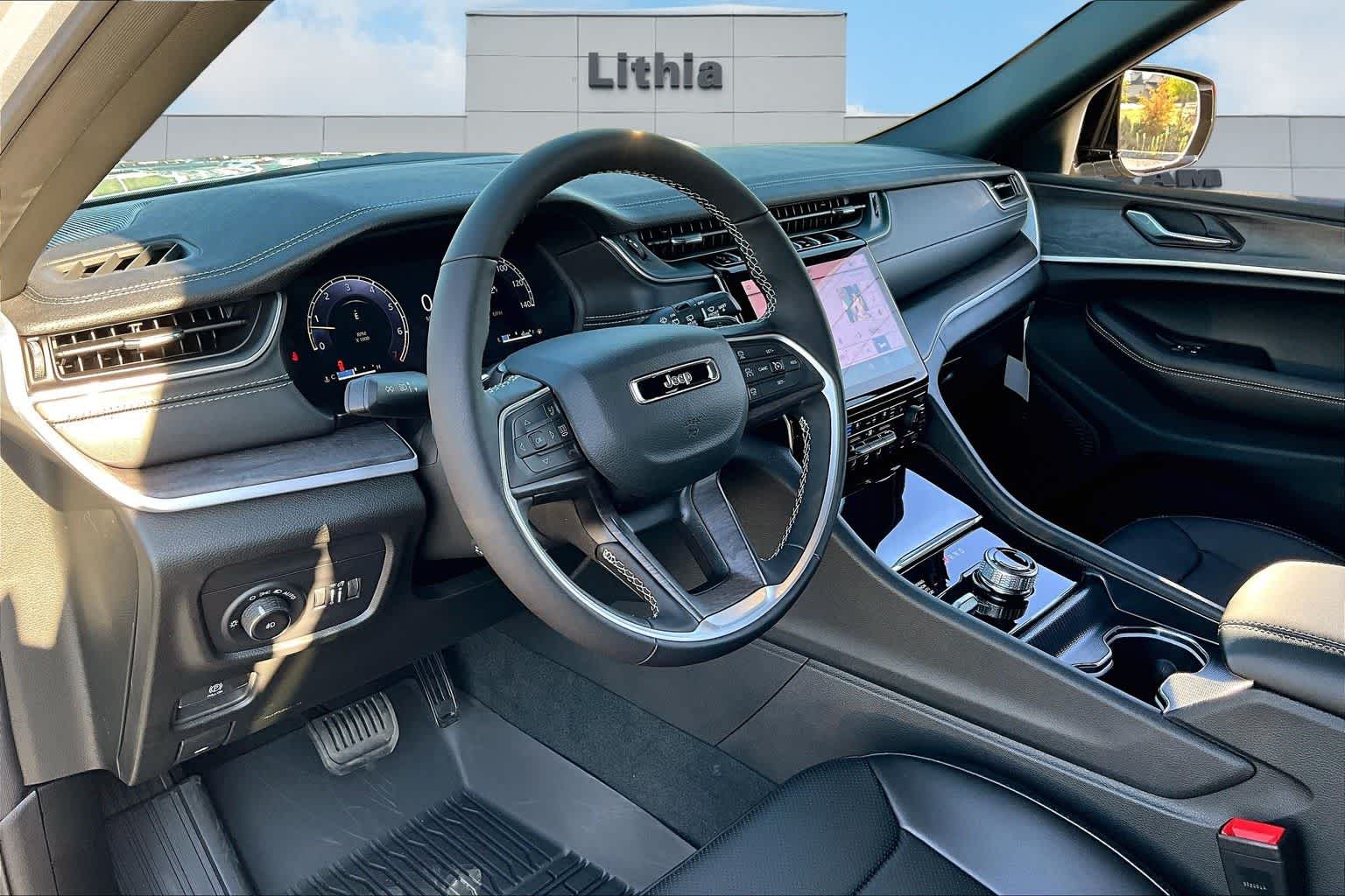 Thumbnail: 2025 Jeep Grand Cherokee - 2