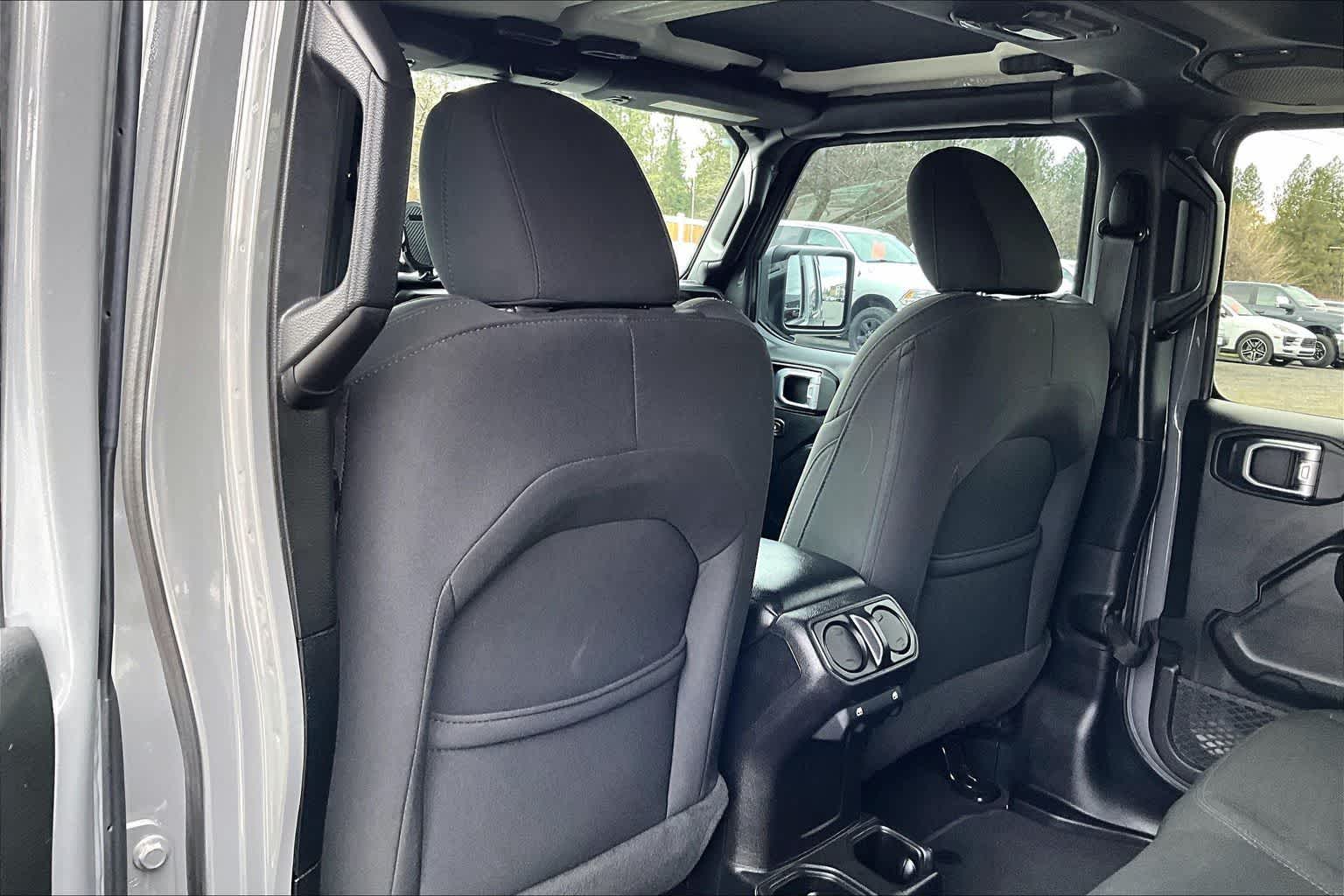 Thumbnail: 2020 Jeep Wrangler - 12