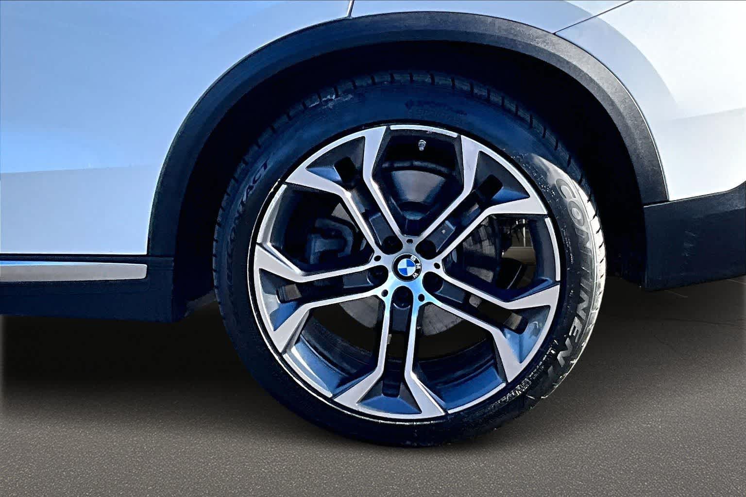 Thumbnail: 2021 BMW X5 - 36