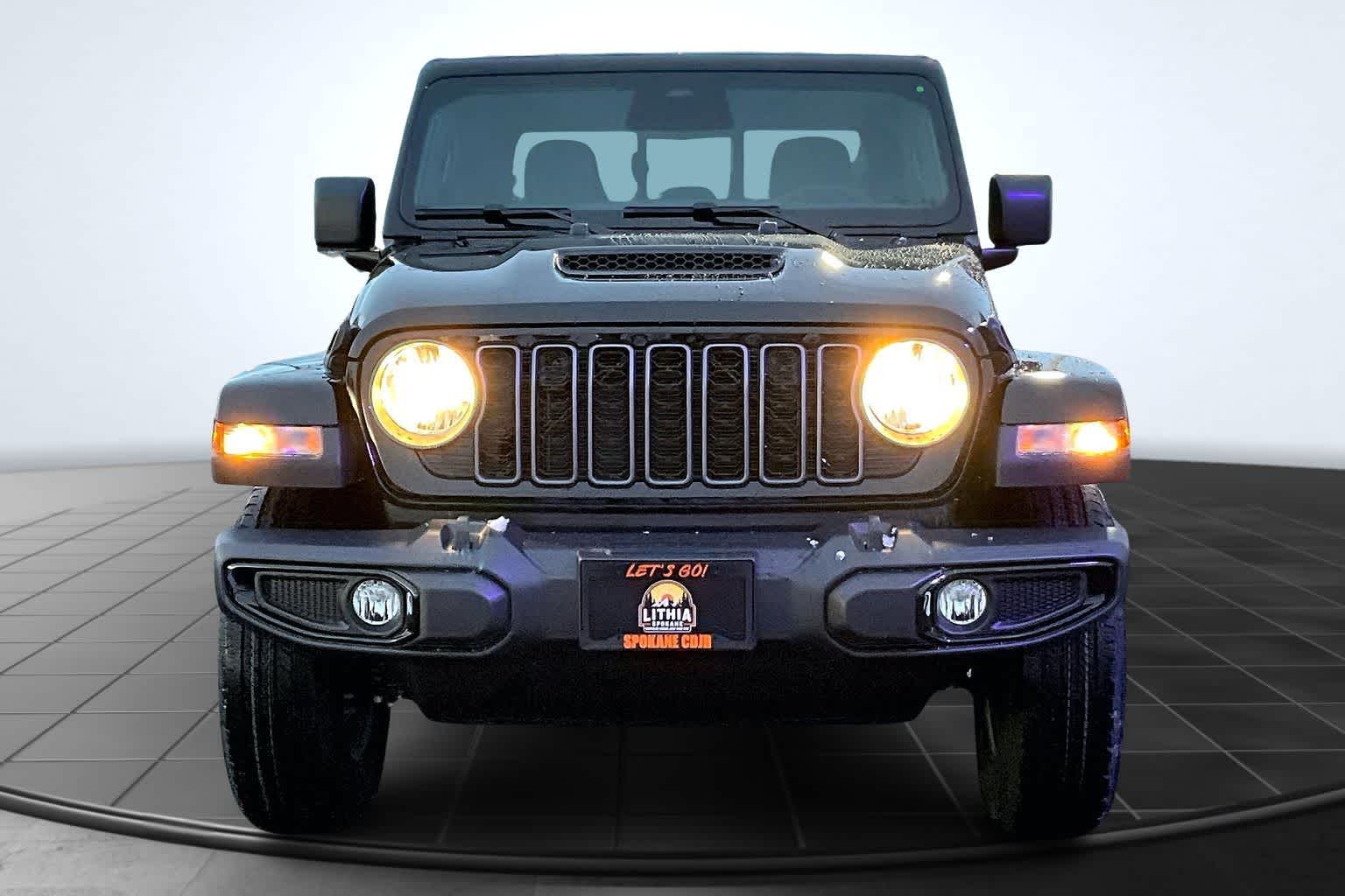 Thumbnail: 2026 Jeep Gladiator - 6