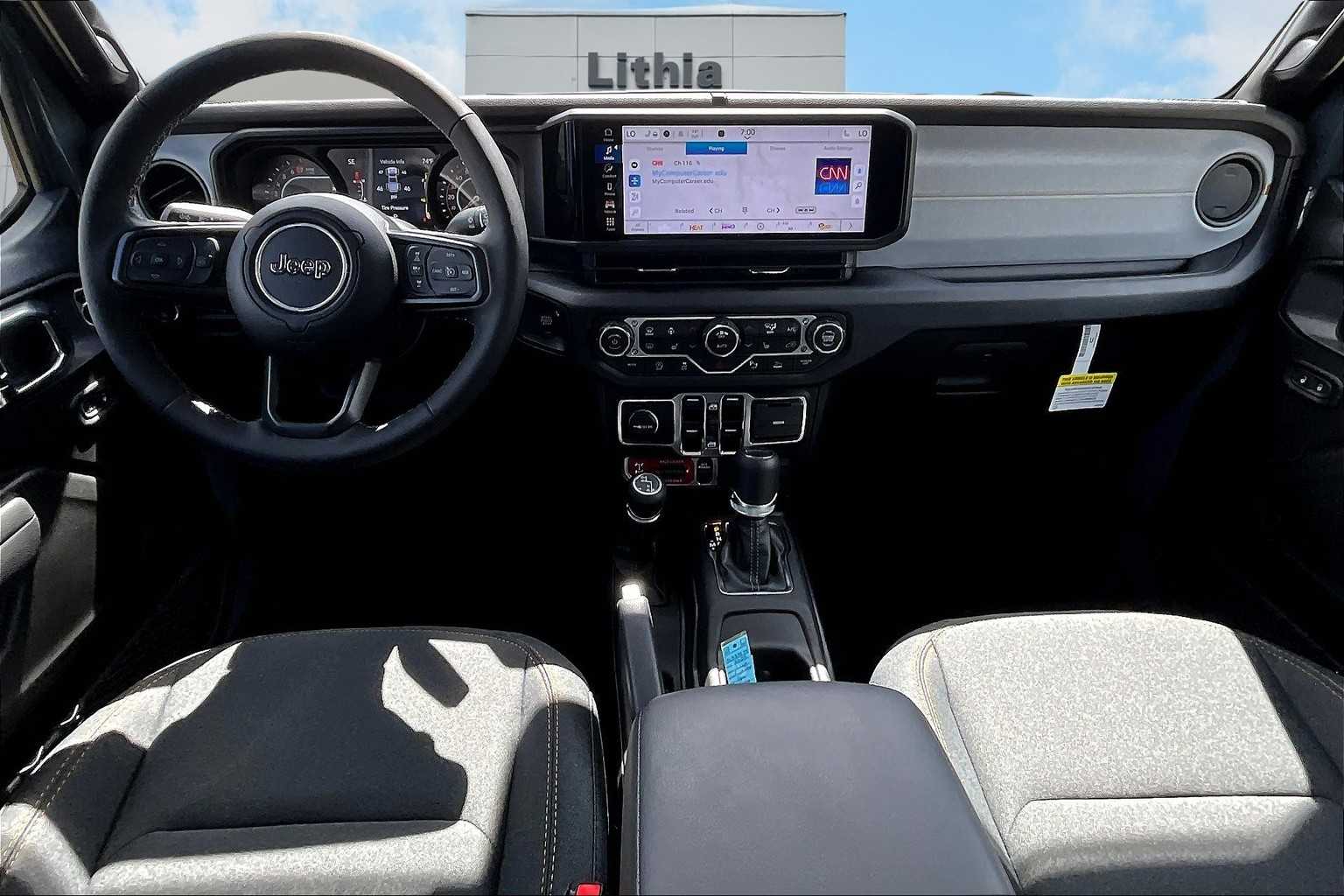 Thumbnail: 2025 Jeep Gladiator - 10