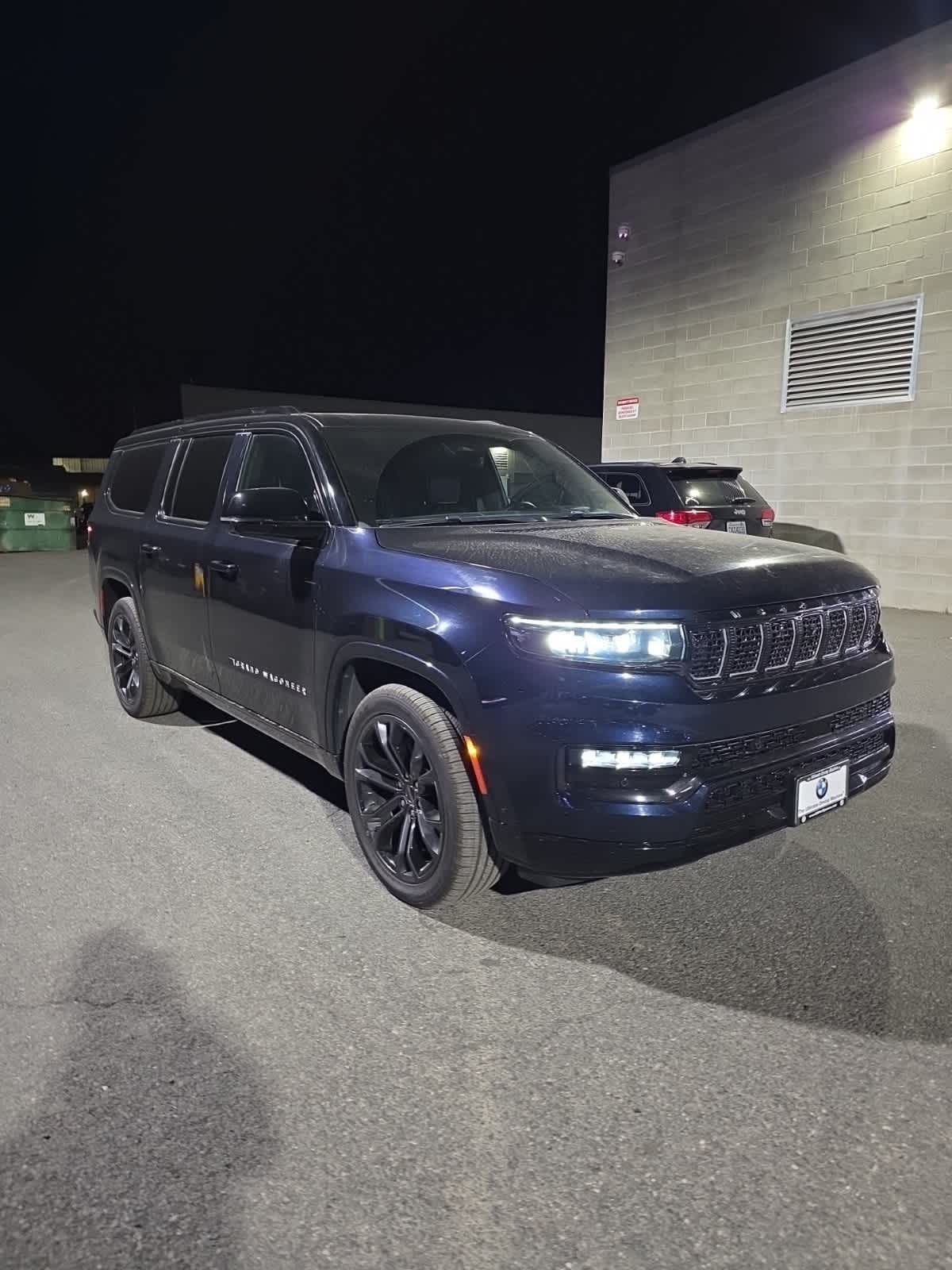 2024 Jeep Grand Wagoneer L II photo 3