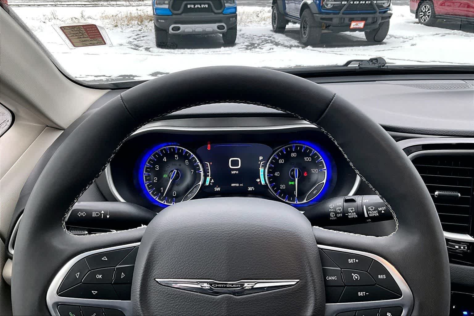 Thumbnail: 2024 Chrysler Pacifica - 18