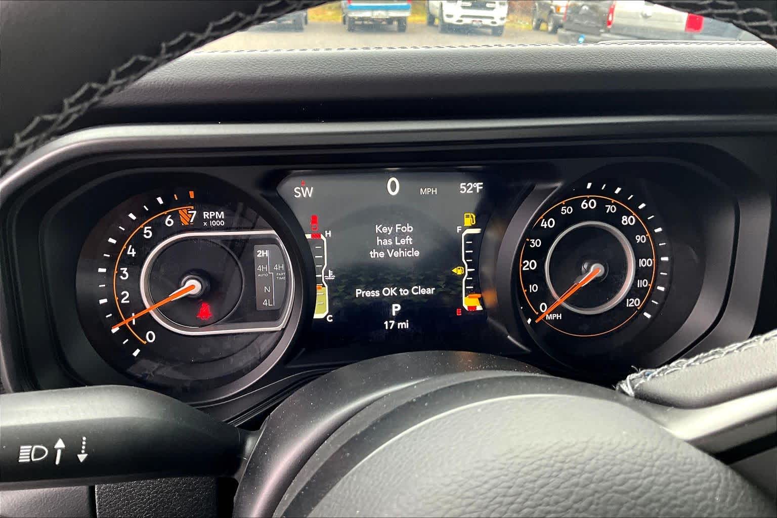 Thumbnail: 2025 Jeep Gladiator - 18