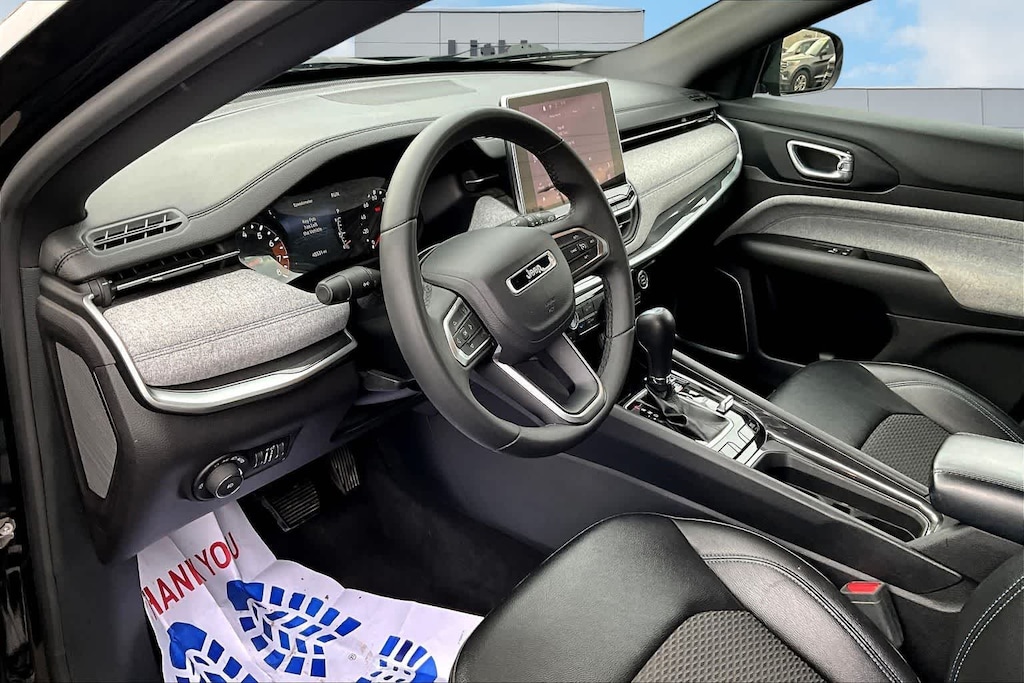 Used 2024 Jeep Compass Latitude SUV