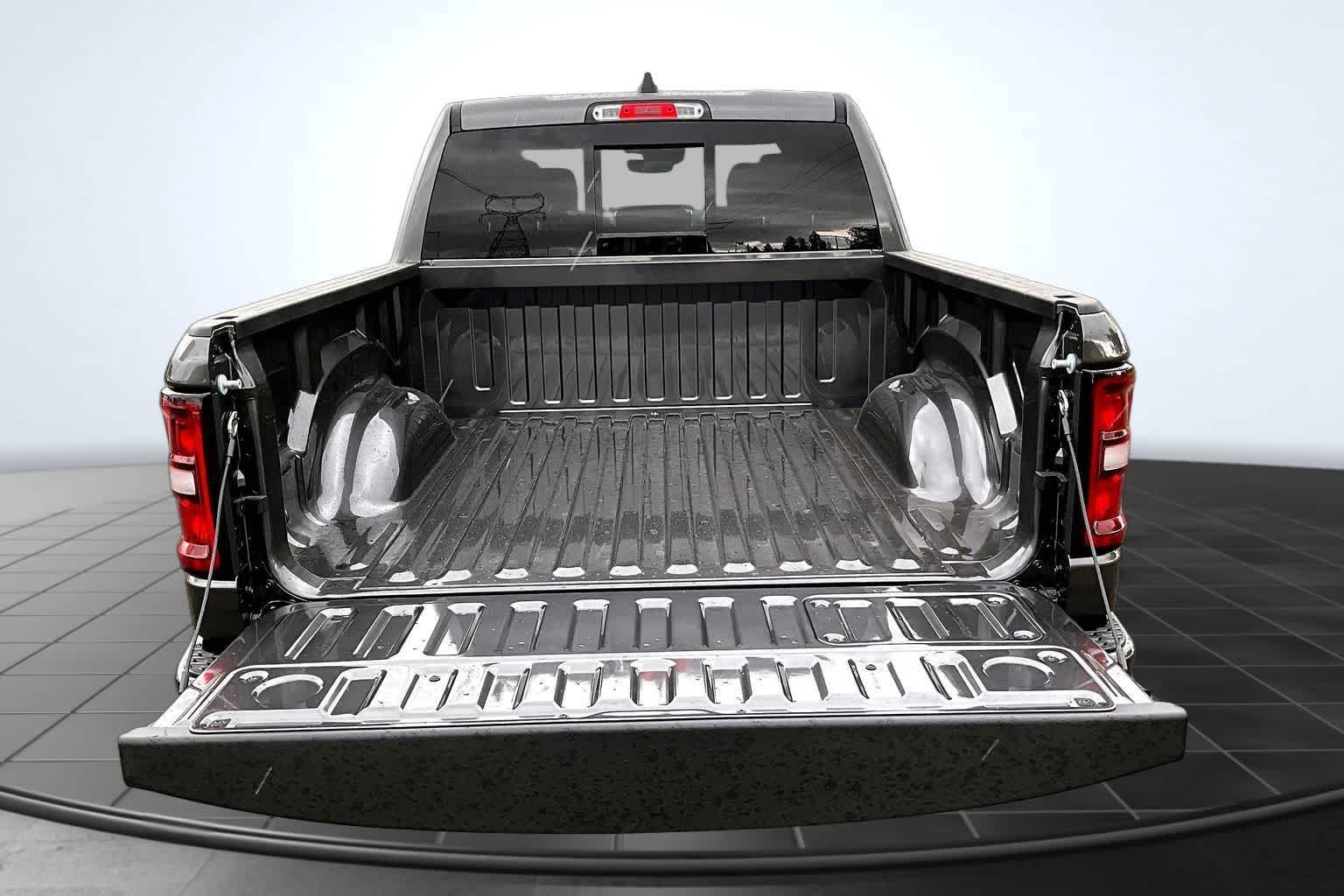 Thumbnail: 2026 RAM 1500 - 19