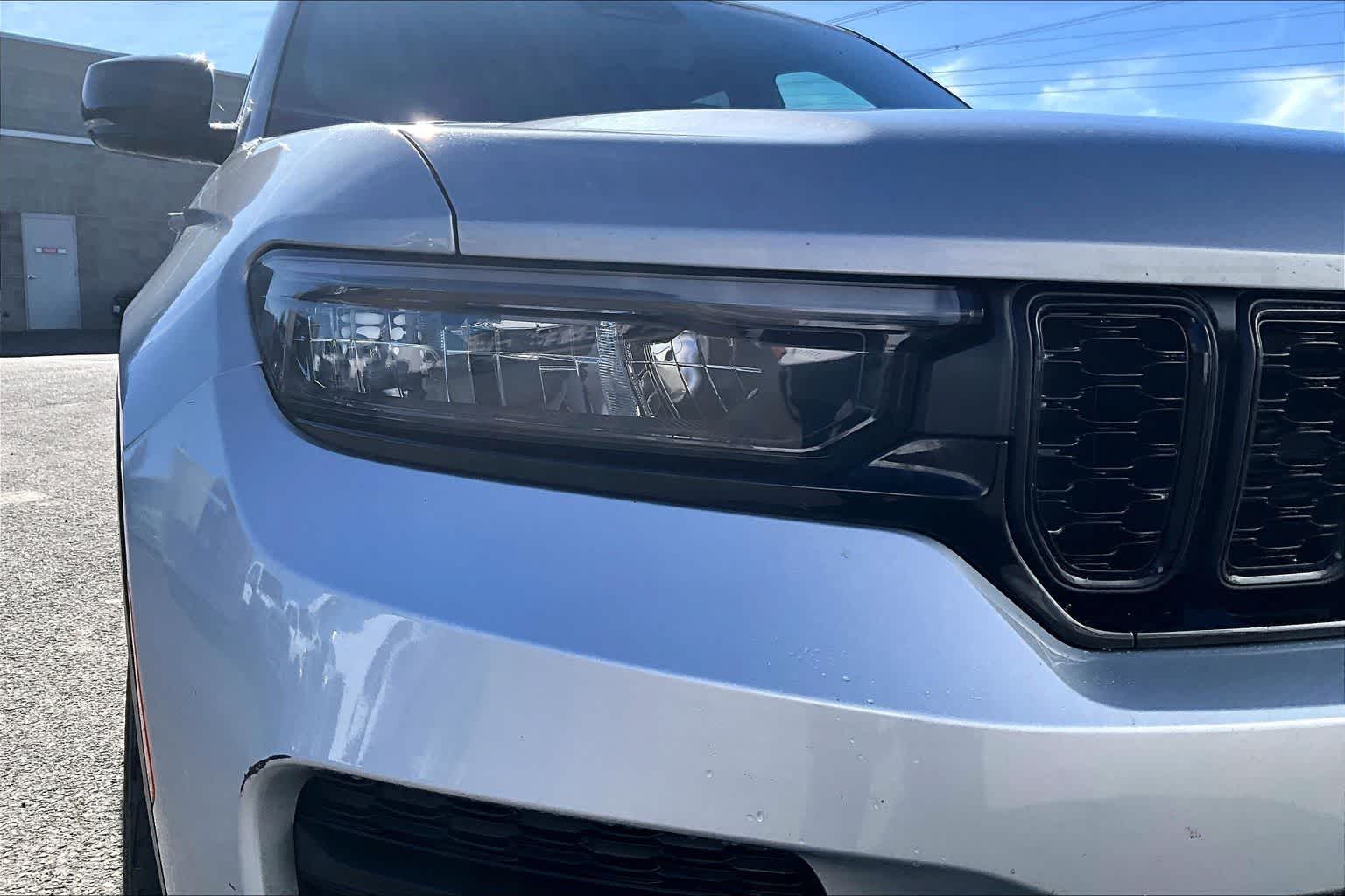 Thumbnail: 2024 Jeep Grand Cherokee - 31