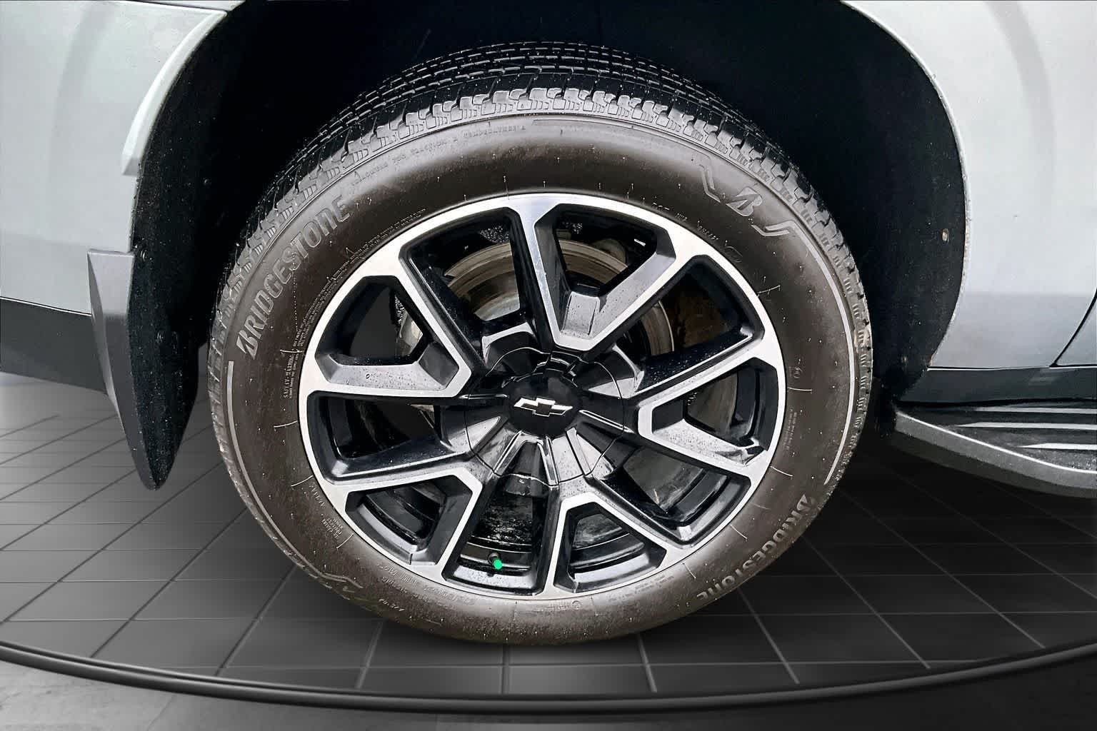 Thumbnail: 2023 Chevrolet Suburban - 34